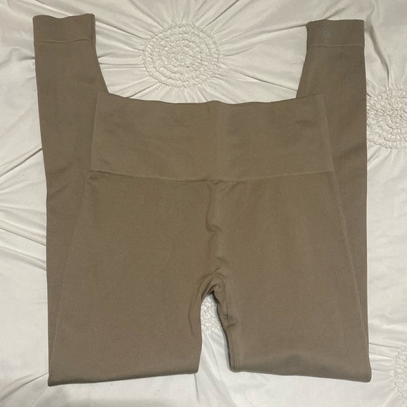 Set Active Set - Picture 2 of 8